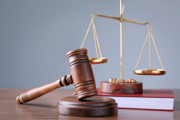 «Взносов нет — стажа нет»: как добиться пенсии, если завод не платил з