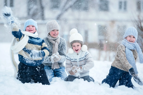 Подвижные игры на улице зимой для детей 3-4 лет
