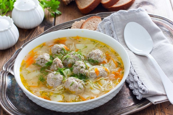 Де був винайдений рецепт супу з фрикадельками і чому він так називаєть