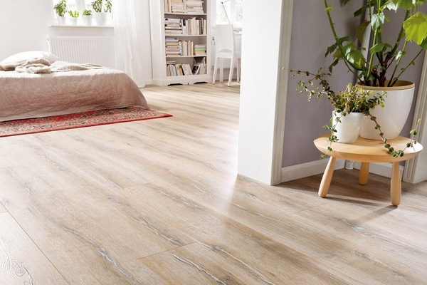 Почему ламинат остается одним из самых популярных напольных покрытий