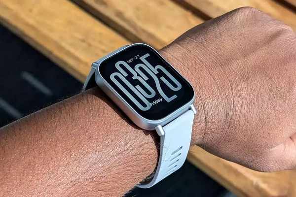 Redmi Watch 6 VS Xiaomi Watch 5: что надеть на запястье в 2026 году?