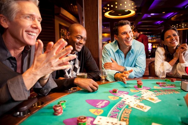 Как влияют на человека азартные игры? Мнение специалистов.