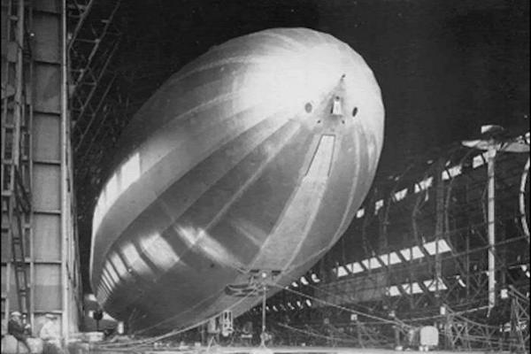 Катастрофа дирижабля R-38 - Сто Великих авиакатастроф Катастрофа дирижабля R-38 - Сто Великих авиакатастроф