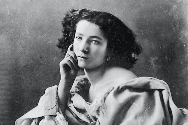 БЕРНАР САРА (1844—1923) - Сто Великих актеров